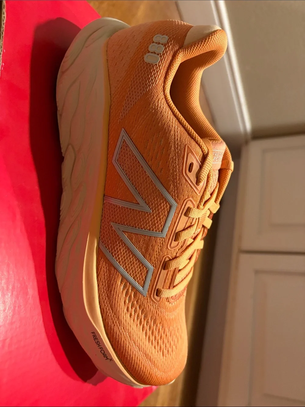New Balance Fresh Foam X 880v14 Women’s Running Shoes Size 8 Orange NWT